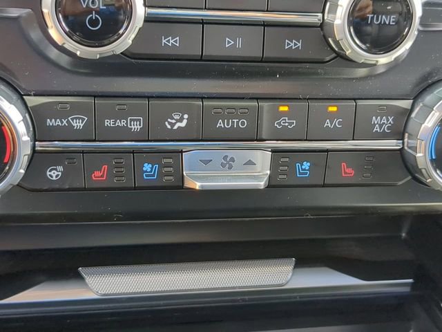 New 2025 Ford F350 Platinum w/ FX4 Off-Road Package image 25