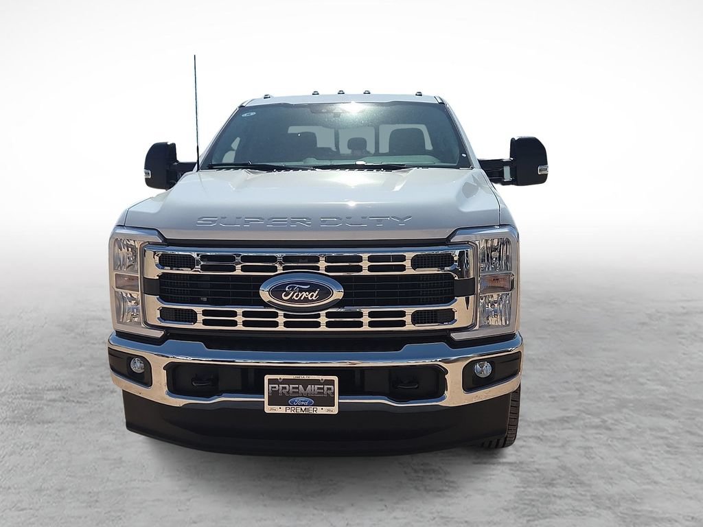 New 2026 Ford F350 XL w/ XL Chrome Package AWD/4WD image 3
