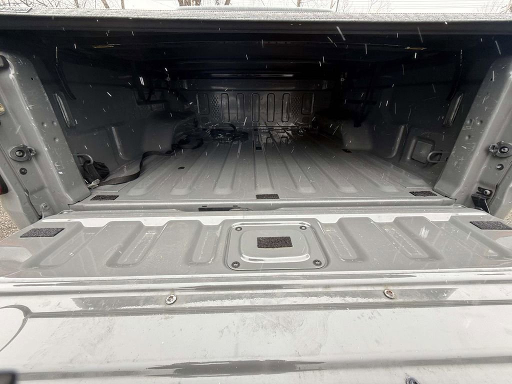 Used 2020 Jeep Gladiator Sport image 11