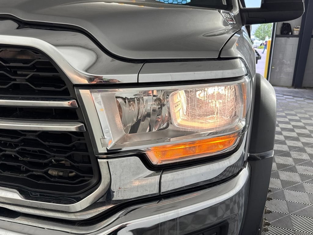 Used 2022 RAM 5500 Tradesman w/ Chrome Appearance Group AWD/4WD image 39