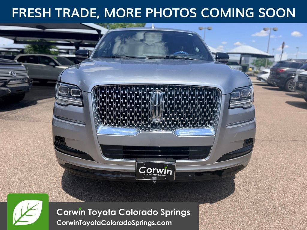 Used 2024 Lincoln Navigator L Reserve AWD/4WD image 2