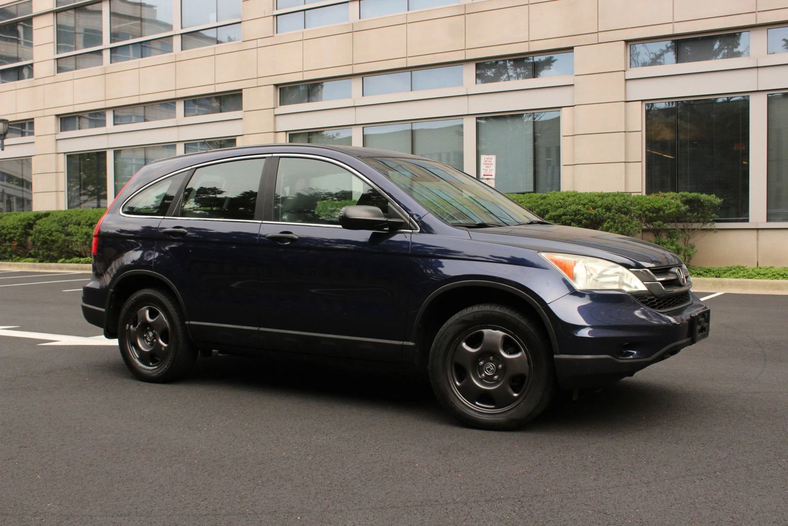 Used 2011 Honda CR-V LX image 2