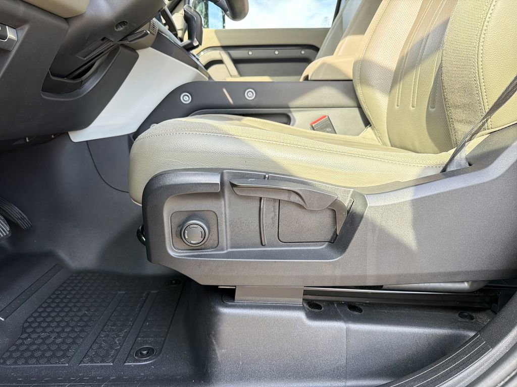 Used 2020 Land Rover Defender 110 S image 19