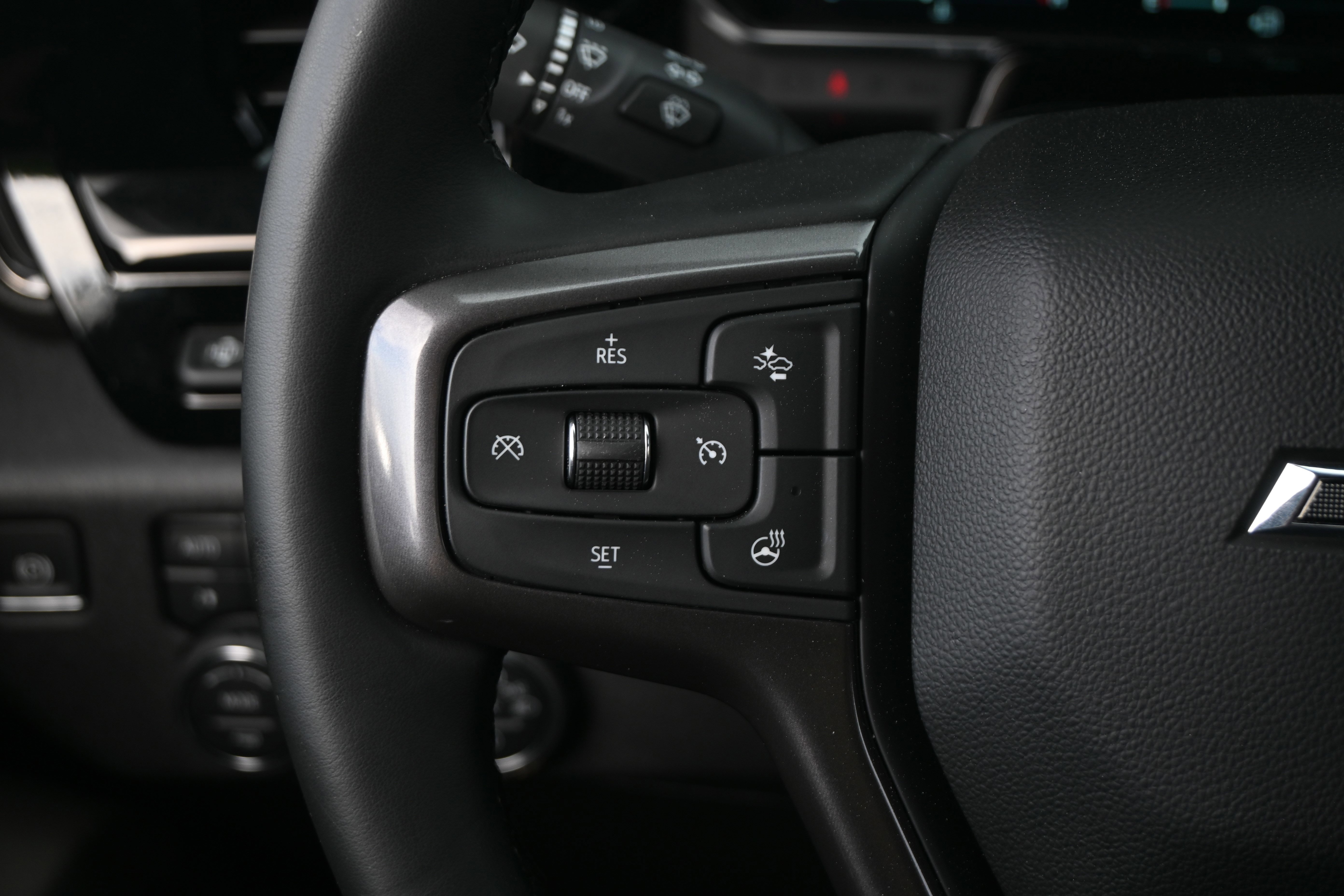 Used 2024 Chevrolet Silverado 2500 ZR2 w/ ZR2 Bison Edition image 32