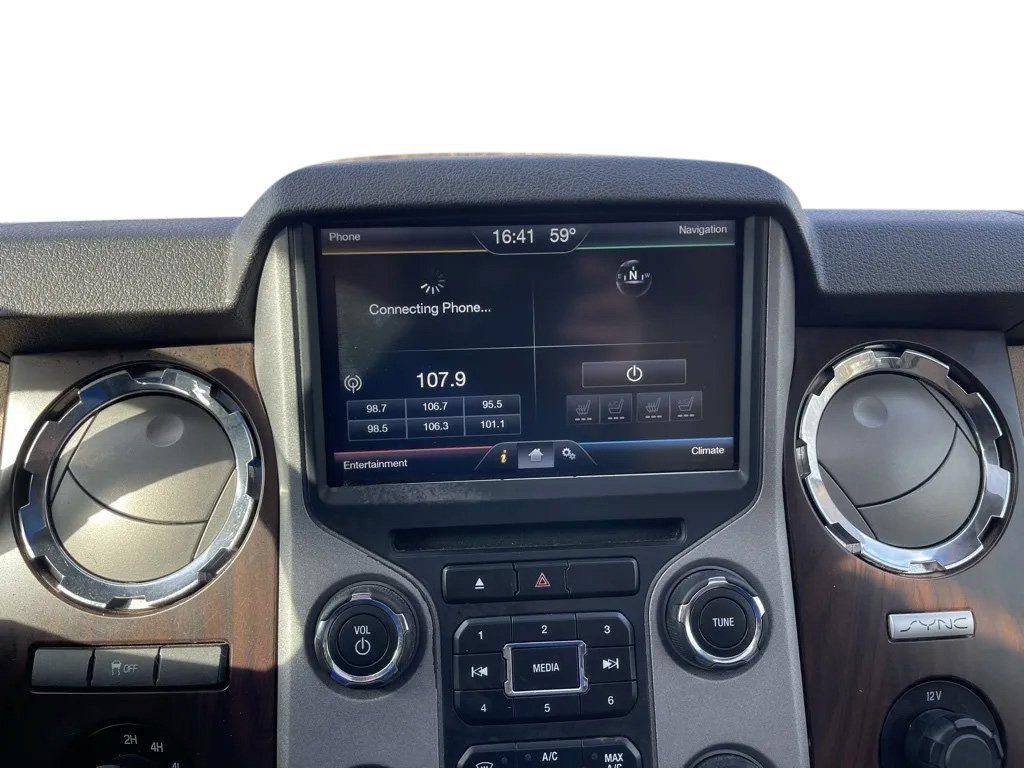 Used 2016 Ford F350 Lariat w/ Lariat Interior Package AWD/4WD image 24