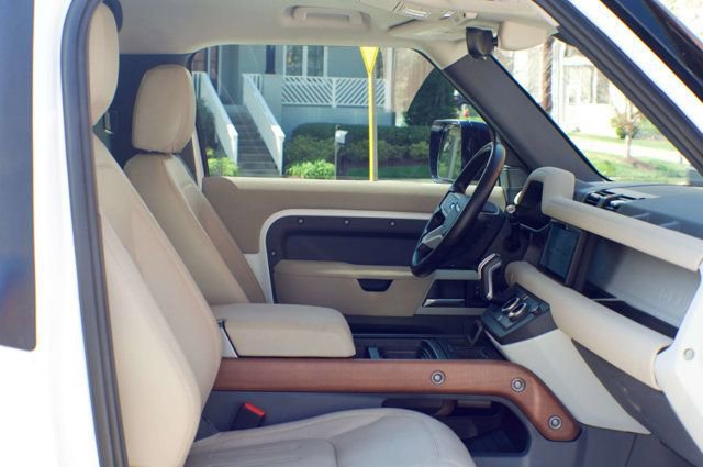 Used 2022 Land Rover Defender 90 S image 46