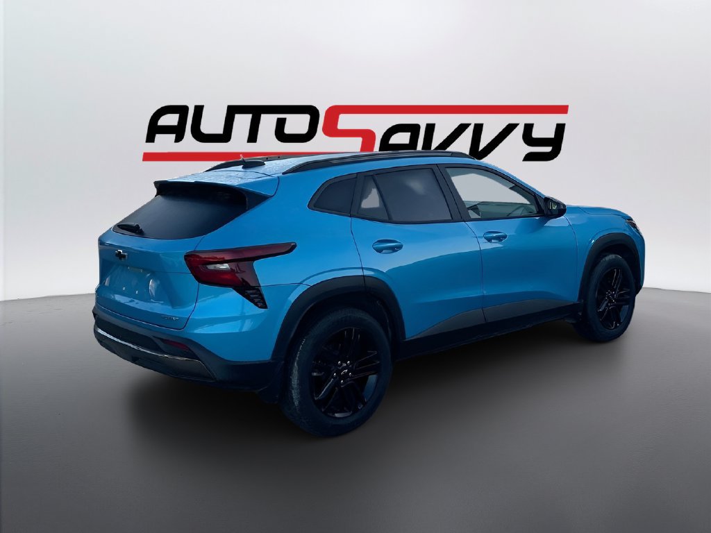 Used 2025 Chevrolet Trax ACTIV w/ Sunroof Package FWD image 7