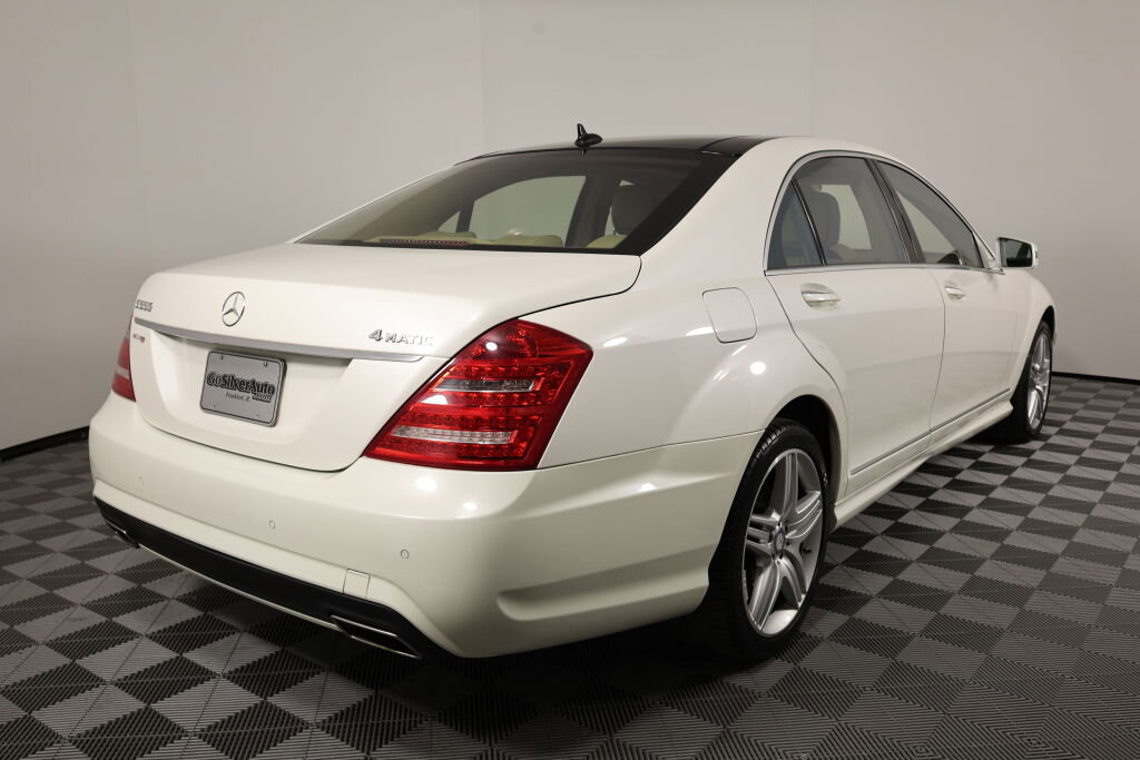 Used 2013 Mercedes-Benz S 550 4MATIC image 2