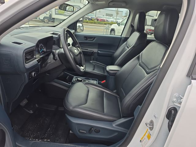 Used 2024 Ford Maverick Lariat w/ Black Appearance Package image 16