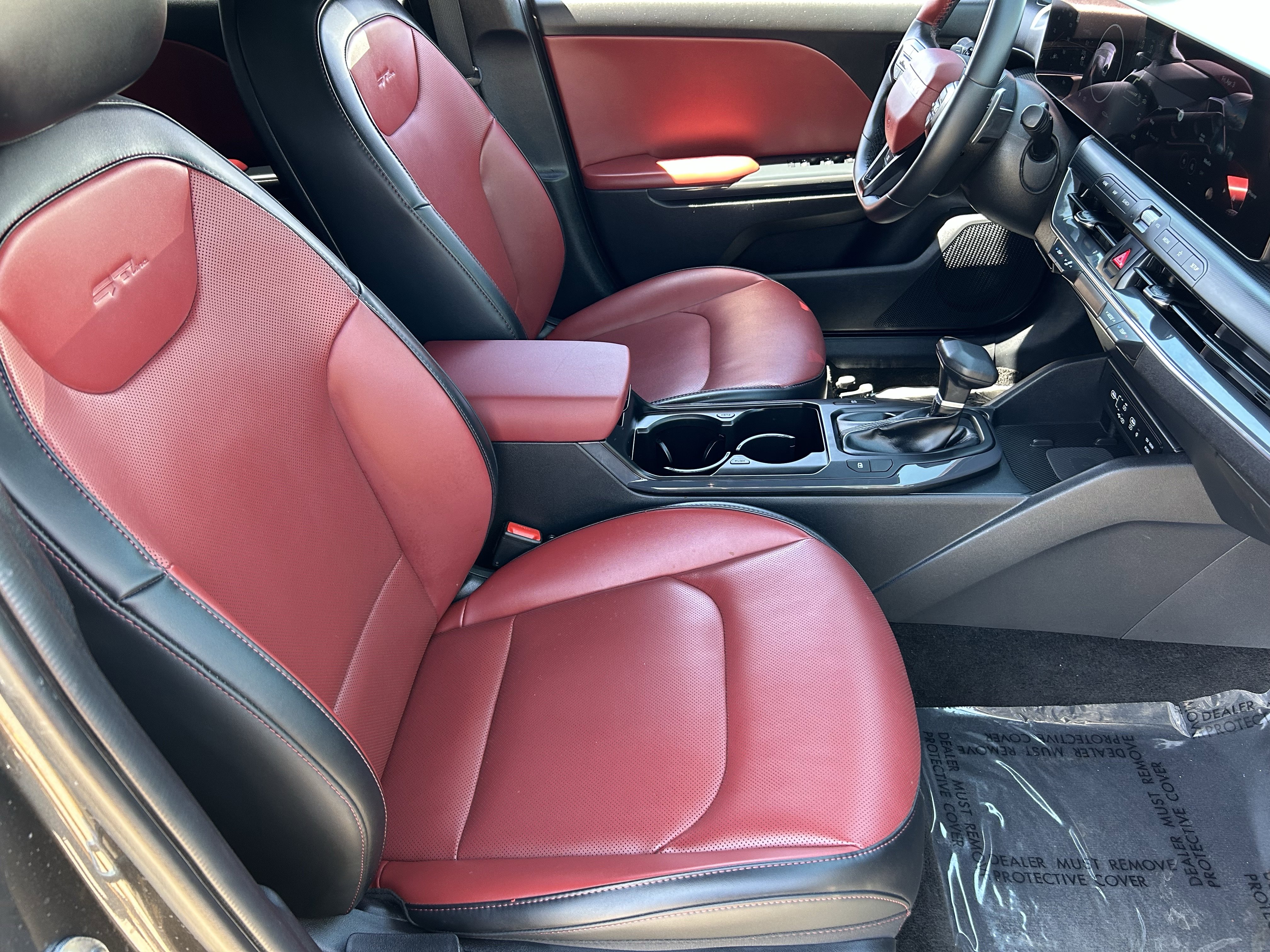 Used 2025 Kia K4 GT-Line w/ GT-Line Premium Package image 11