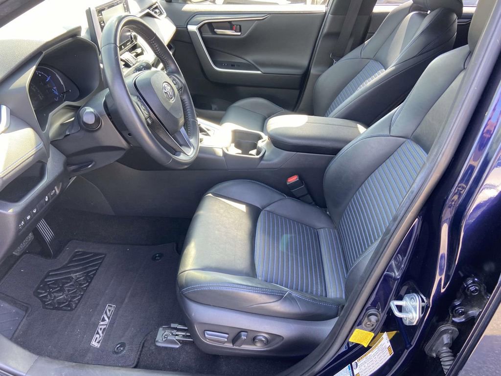 Used 2020 Toyota RAV4 XSE image 19