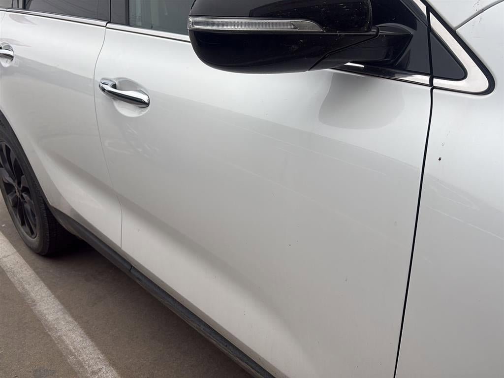 Used 2020 Kia Sorento S w/ Paint Protection Package FWD image 4