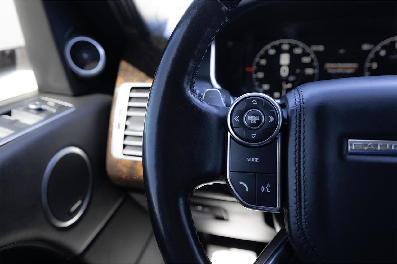 Used 2017 Land Rover Range Rover Autobiography image 25