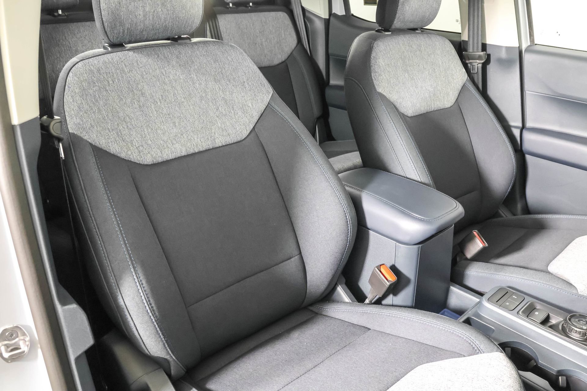 Used 2025 Ford Maverick XLT w/ Equipment Group 302A image 44