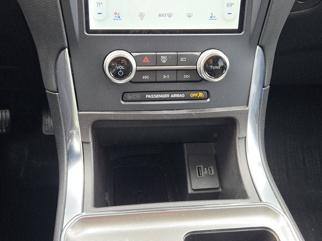 Used 2023 Ford Edge Titanium w/ Equipment Group 301A AWD/4WD image 27