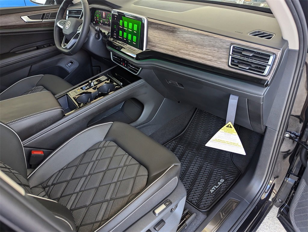 New 2025 Volkswagen Atlas SEL Premium R-Line image 41