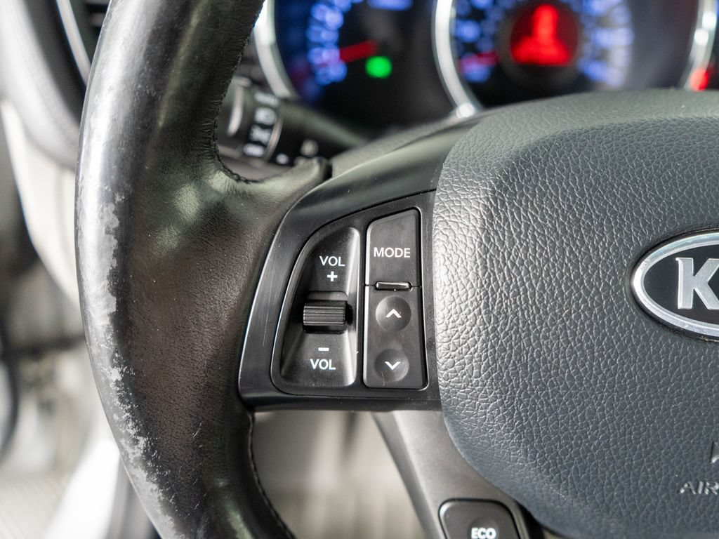 Used 2012 Kia Optima EX w/ Premium Pkg FWD image 18