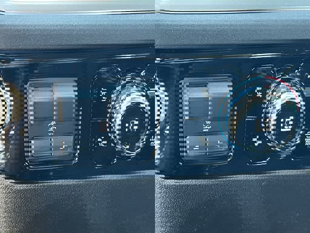 New 2025 GMC Sierra 1500 Elevation image 13