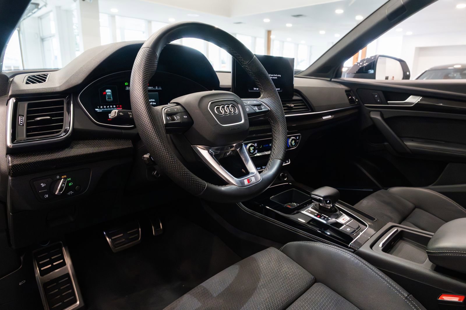 Used 2022 Audi SQ5 Premium Plus w/ Premium Plus Package image 8