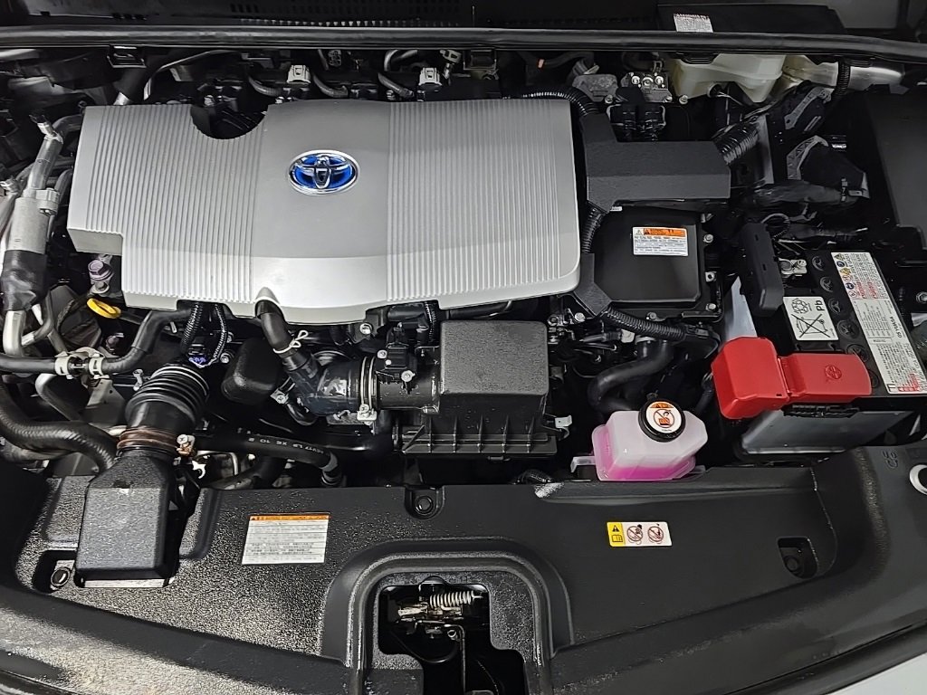 Used 2022 Toyota Prius Prime XLE image 12
