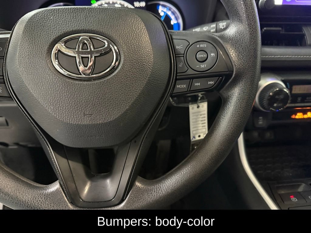 Used 2024 Toyota RAV4 LE AWD/4WD image 12