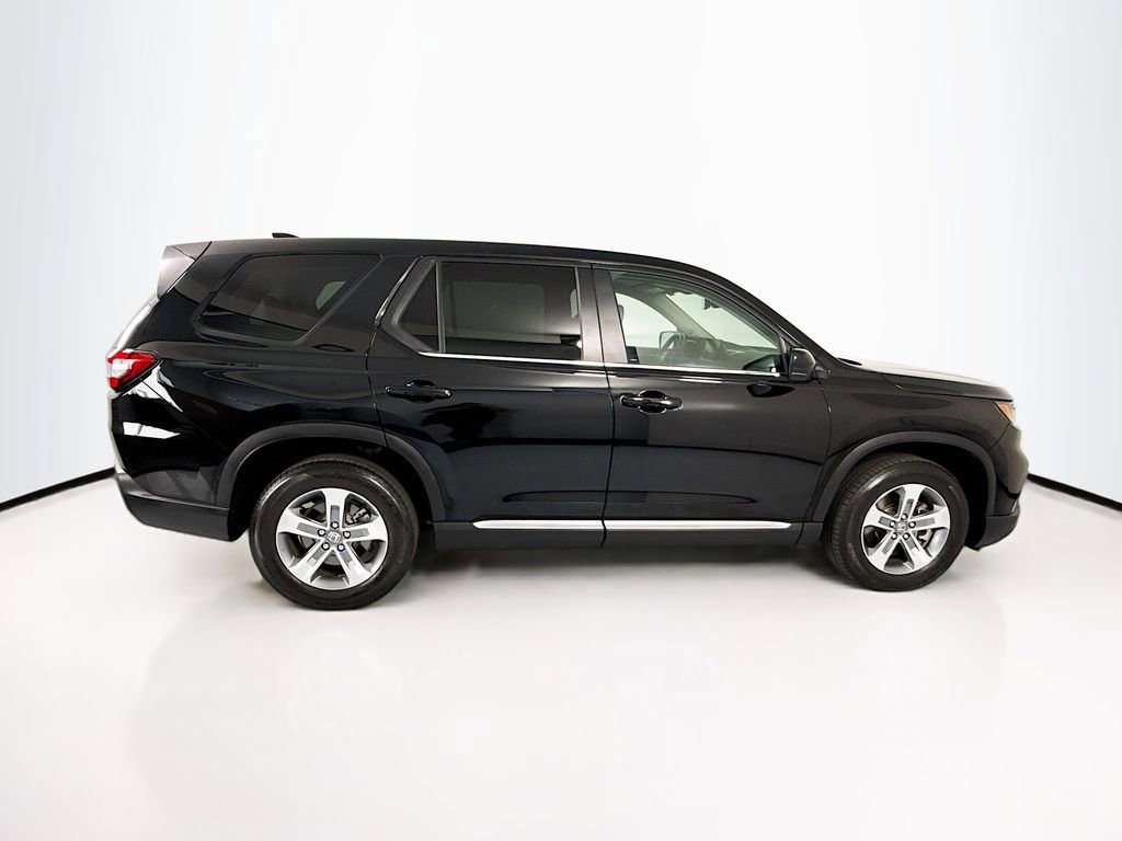 Certified 2024 Honda Pilot EX-L image 4