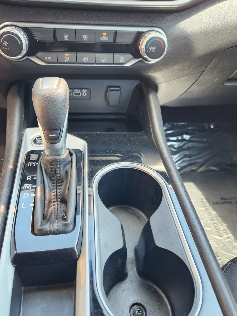 Used 2024 Nissan Altima 2.5 SV FWD image 44
