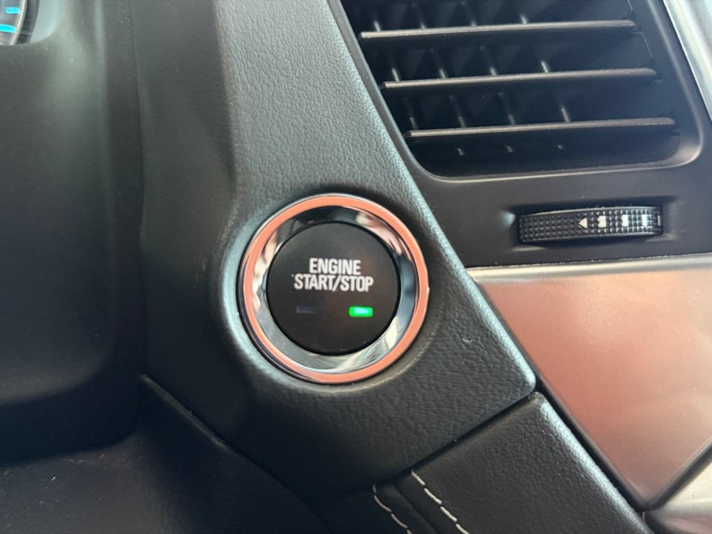 Used 2019 Chevrolet Suburban LT RWD image 27