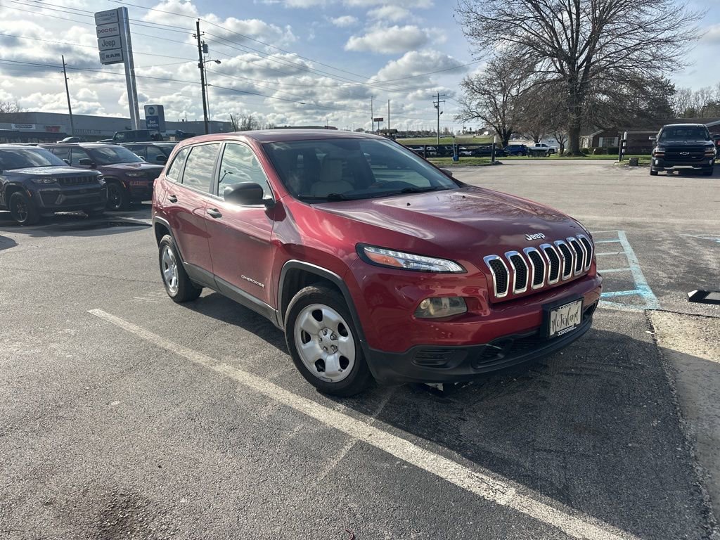 Used 2016 Jeep Cherokee Sport image 2