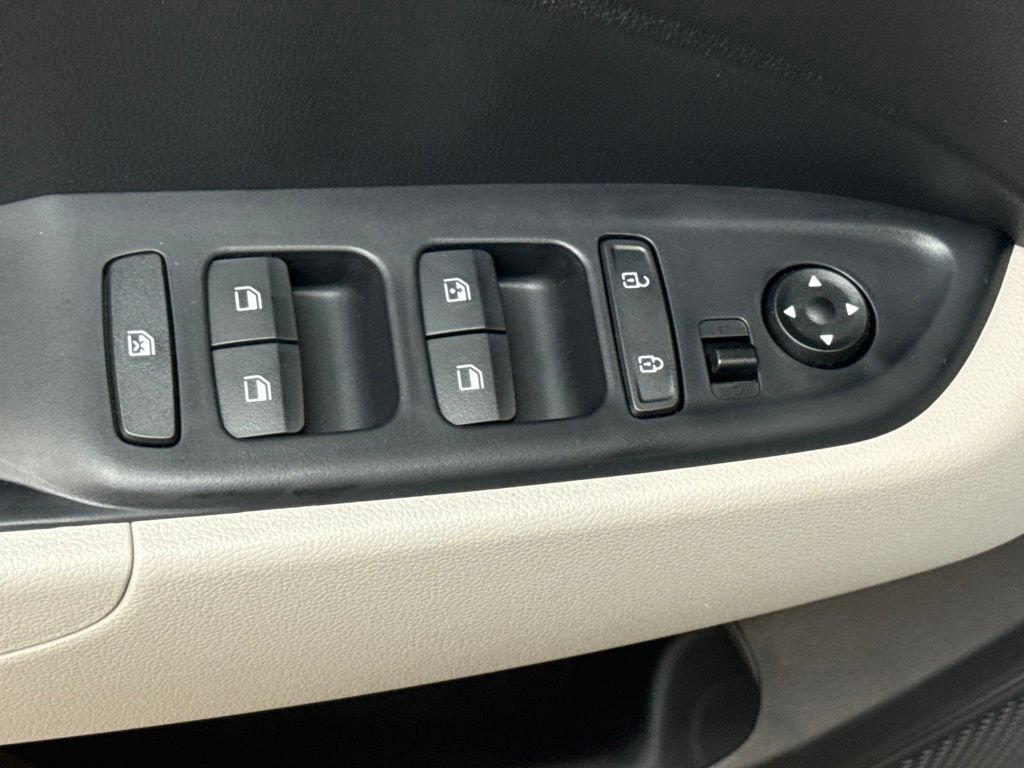 New 2026 Hyundai Venue SEL FWD image 21
