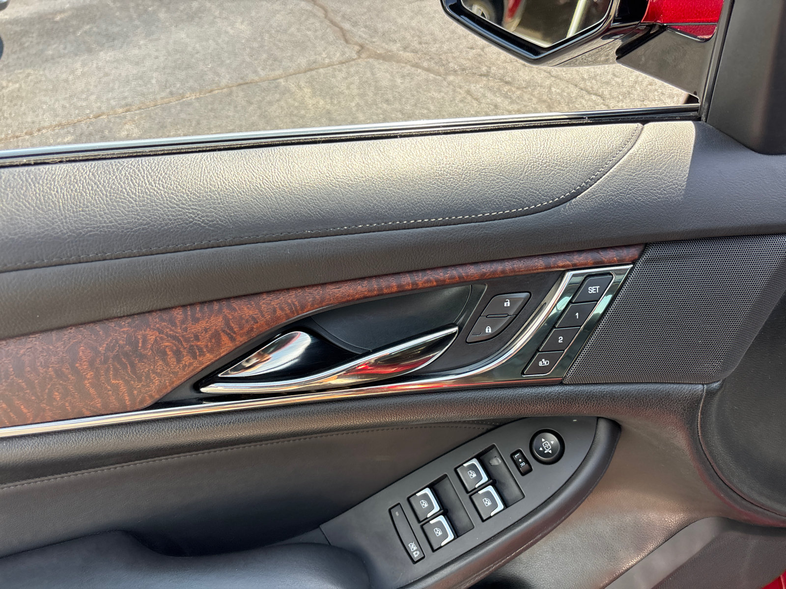 Used 2019 Cadillac CTS Luxury RWD image 11