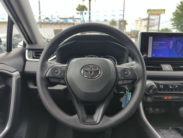 Used 2025 Toyota RAV4 LE AWD/4WD image 16