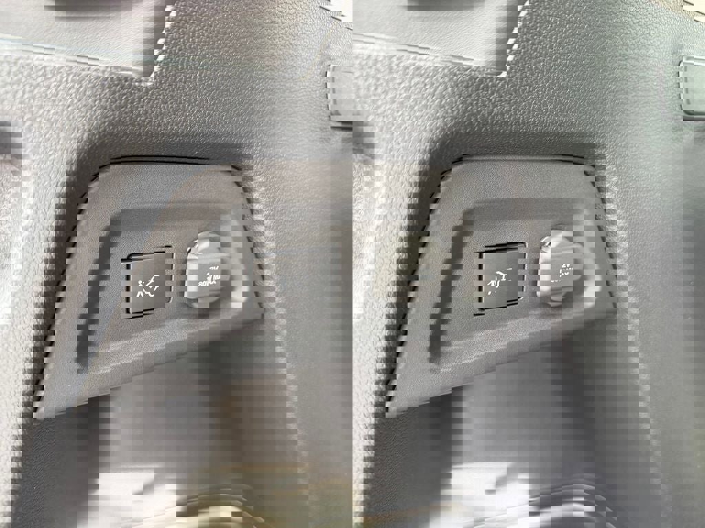 New 2026 Honda Pilot Touring image 9