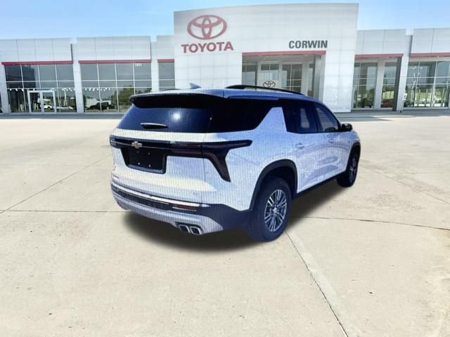 Used 2024 Chevrolet Traverse LT w/ LPO, Floor Liner Package FWD image 9