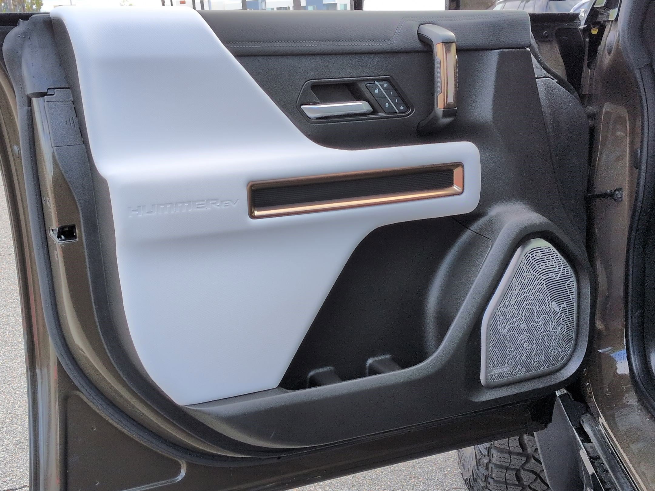 Used 2024 GMC Hummer EV 3X w/ Extreme Off-Road Package image 14