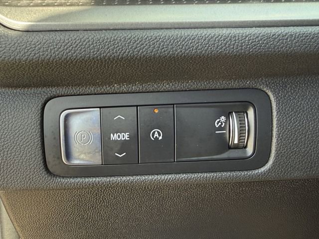 Used 2024 Chevrolet Traverse LS FWD image 23