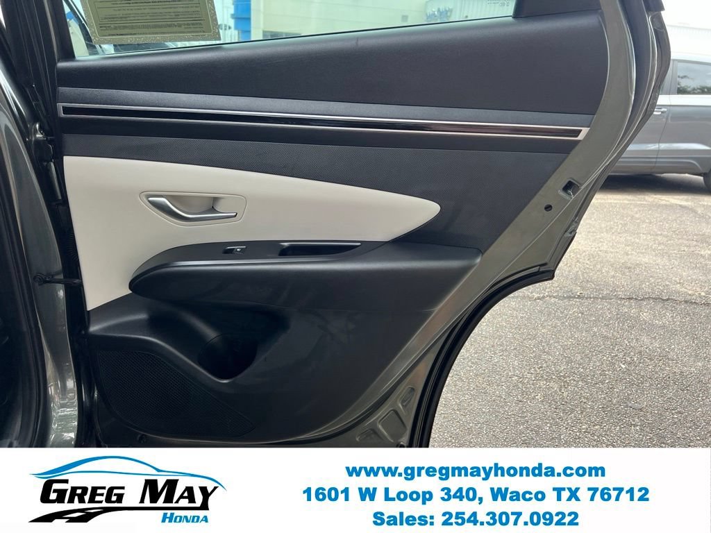 Used 2023 Hyundai Tucson SE FWD image 14