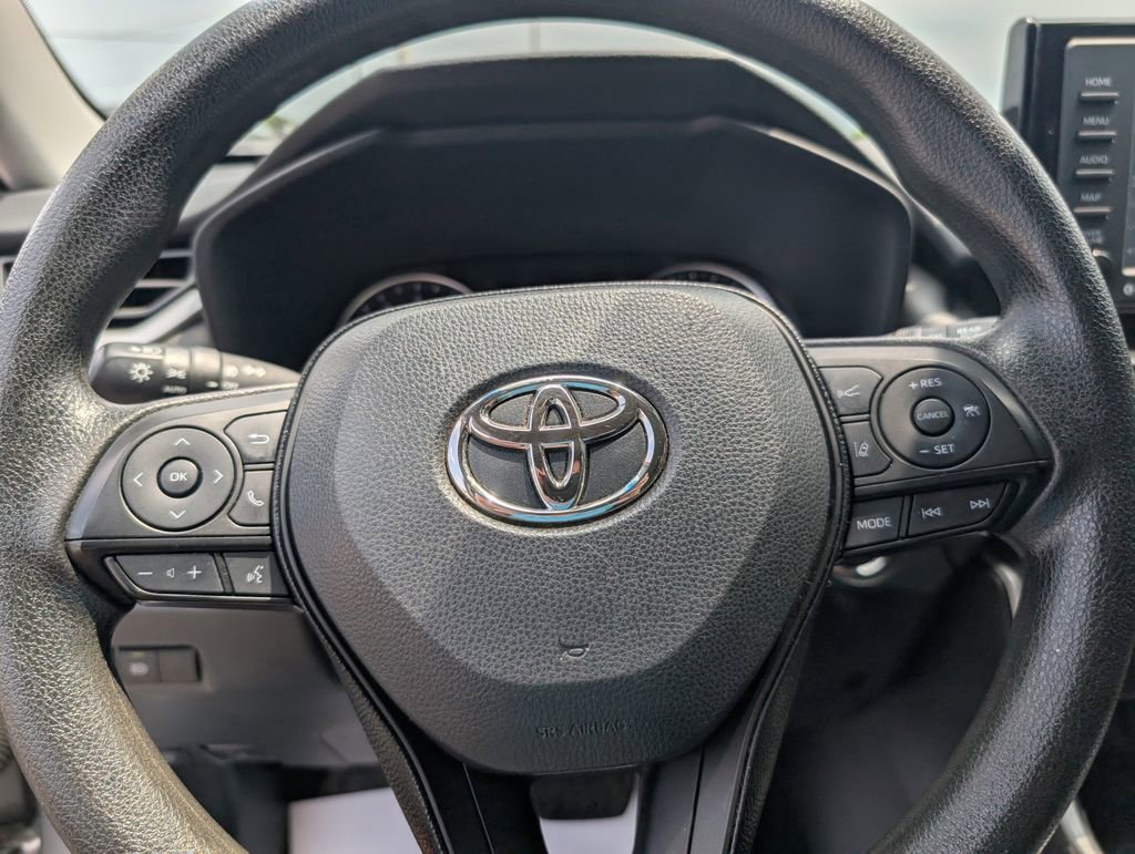 Used 2021 Toyota RAV4 XLE FWD image 20