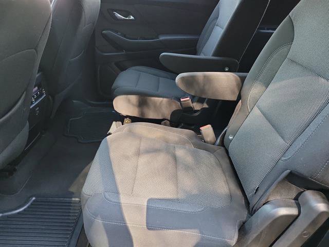 Used 2023 Chevrolet Traverse LT image 7