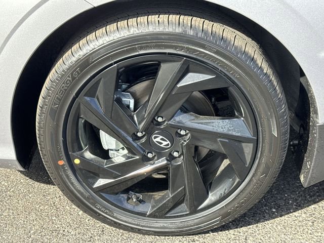 New 2026 Hyundai Elantra Sport image 17