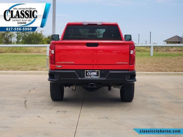 Used 2025 Chevrolet Silverado 2500 Custom w/ Custom Value Package AWD/4WD image 9