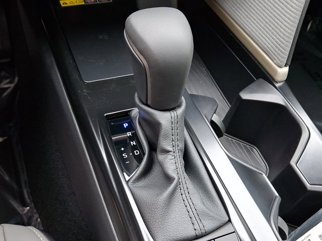 Used 2026 Toyota Camry SE w/ Convenience Package FWD image 16