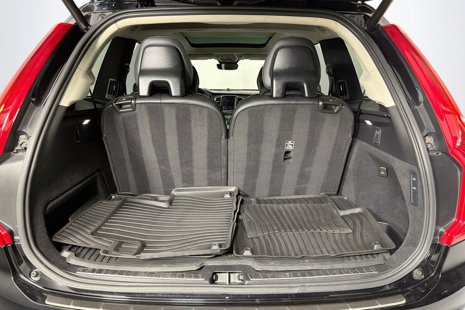 Used 2024 Volvo XC90 B6 Ultimate w/ Lounge Package AWD/4WD image 24
