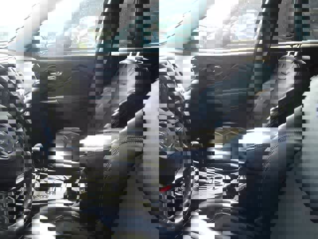 Used 2020 Jeep Cherokee Latitude Plus w/ Comfort/Convenience Group image 11