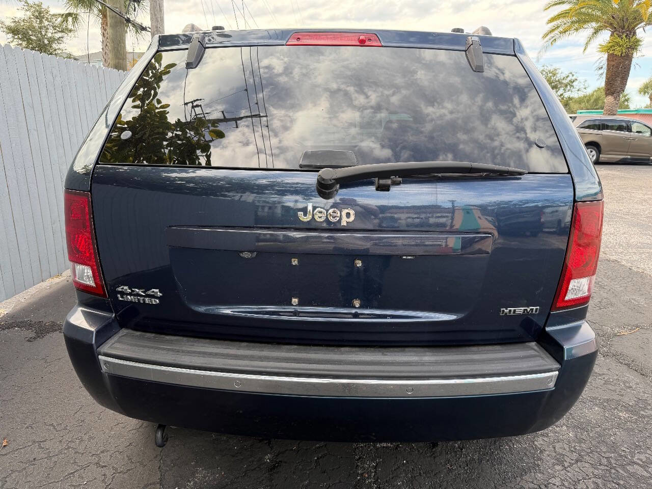 Used 2009 Jeep Grand Cherokee Limited w/ Quadra-Drive II 4X4 Group image 15