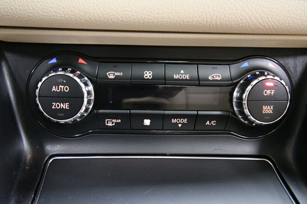 Used 2018 Mercedes-Benz GLA 250 4MATIC image 18