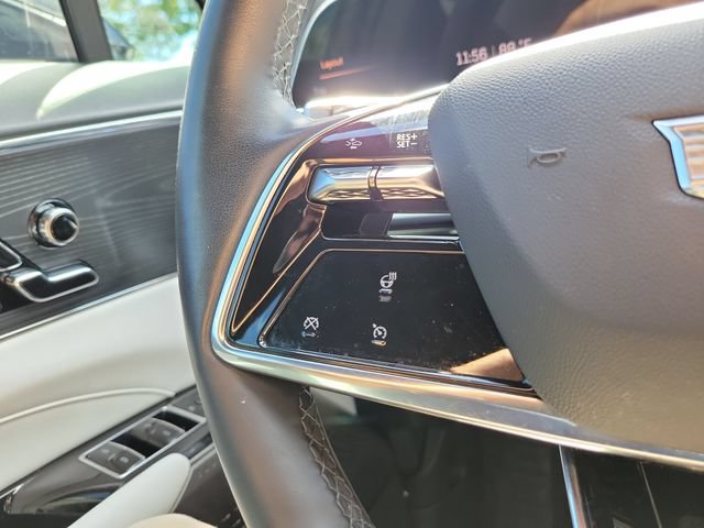 Used 2024 Cadillac Lyriq Luxury RWD image 27