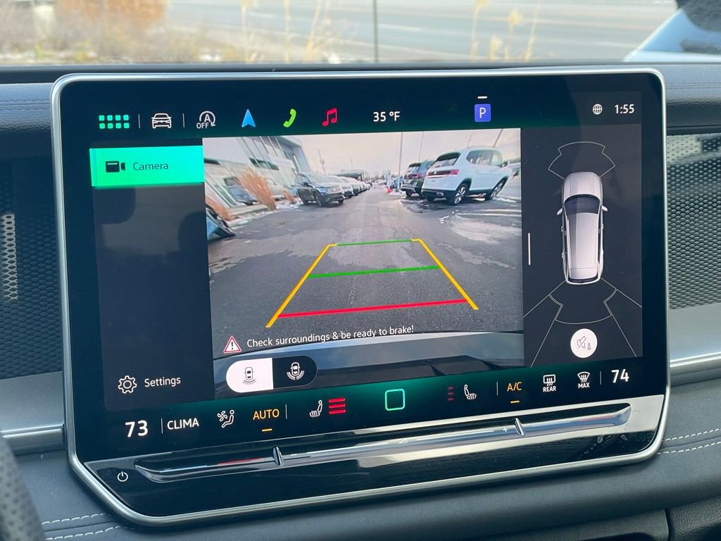 Certified 2025 Volkswagen Tiguan SE R-Line image 19