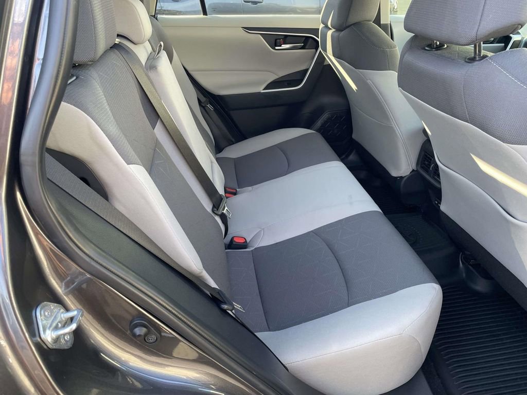 Used 2024 Toyota RAV4 XLE w/ Convenience Package image 46