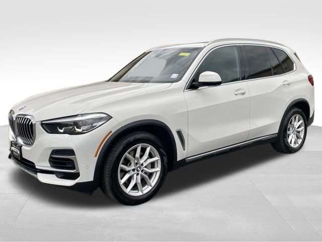 Used 2022 BMW X5 xDrive40i w/ Premium Package image 3